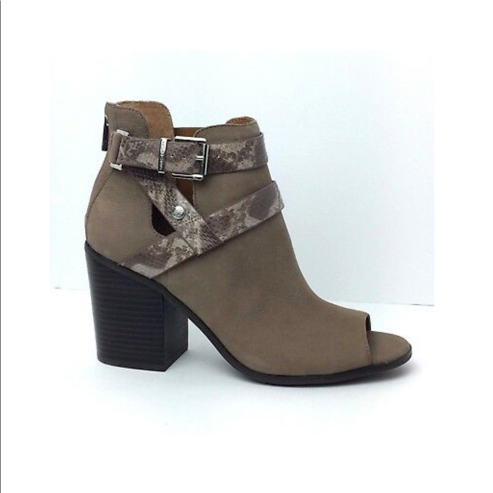 Arturo Chiang Booties